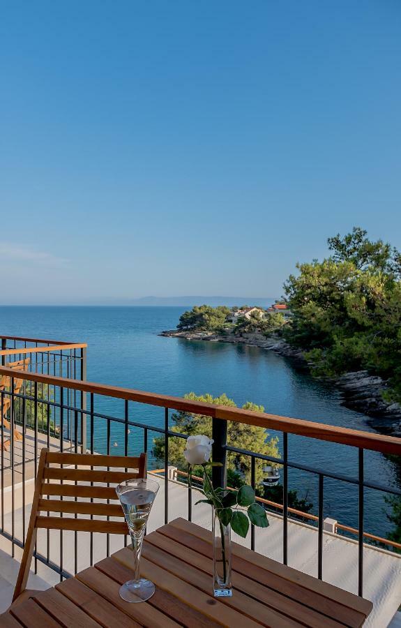 Villa Nova Brac Sumartin Exteriör bild